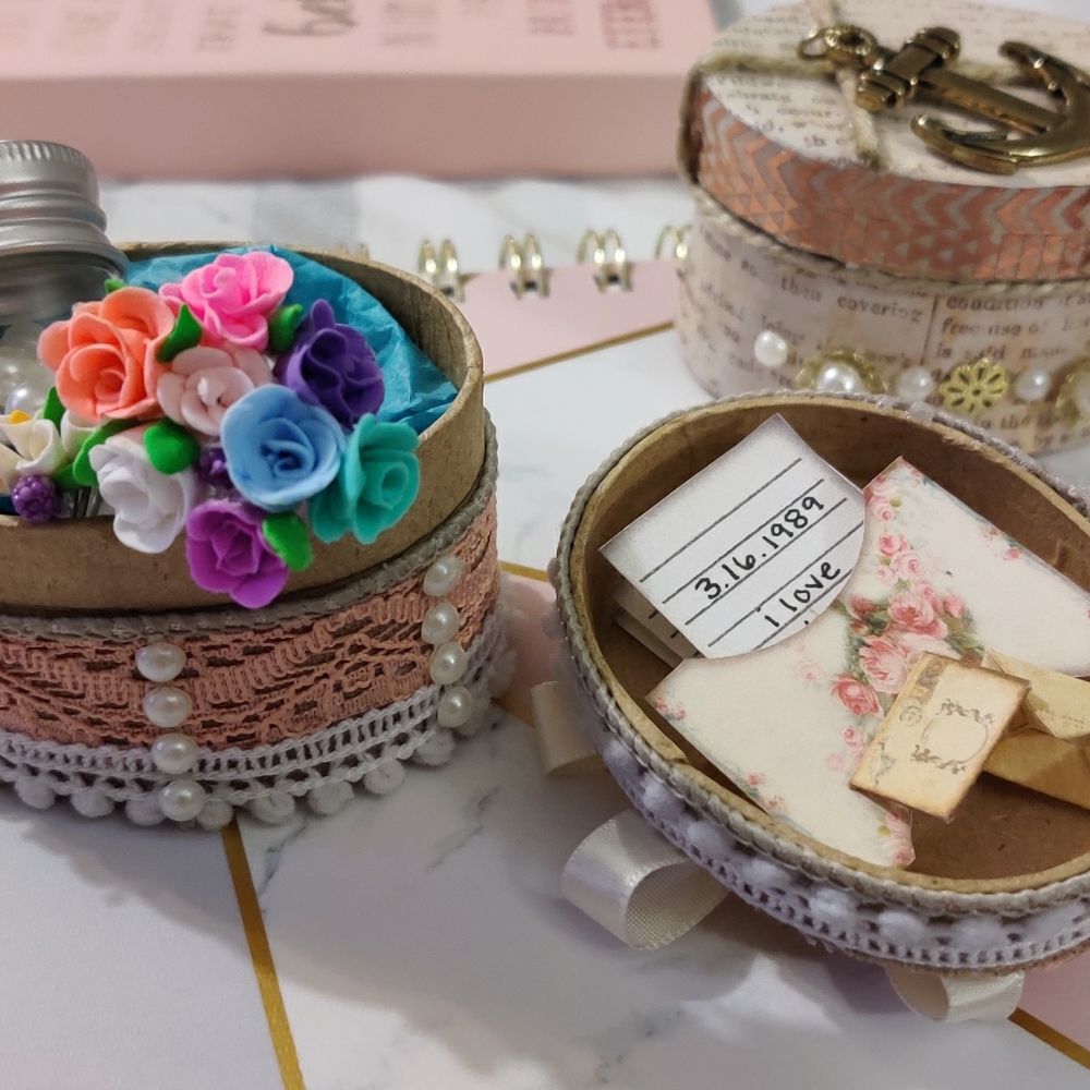 Handmade custom flower boutiques/jewelry box